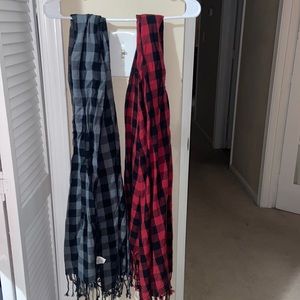 Red & Grey Scarf duo